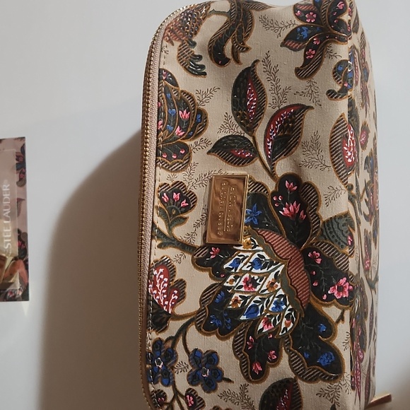 ESTEE LAUDER Be You, Be Amazing Set - Picture 8 of 9